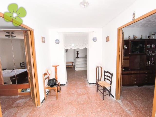 7 makuuhuone Maalaistalo myytävänä paikassa Cantoria - 199 999 € (Ref: 9618216)