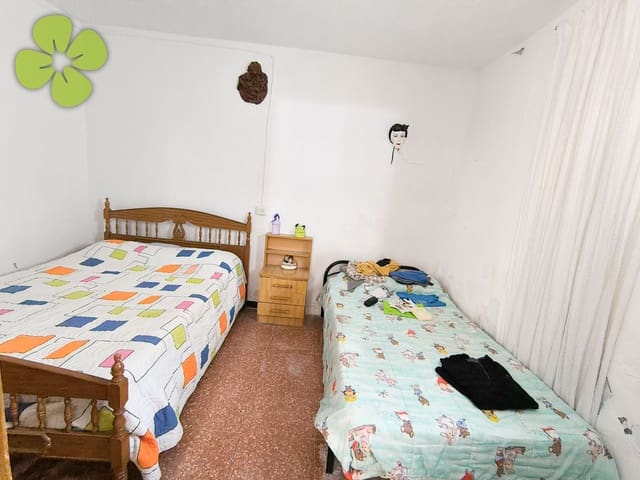 7 makuuhuone Maalaistalo myytävänä paikassa Cantoria - 199 999 € (Ref: 9618216)