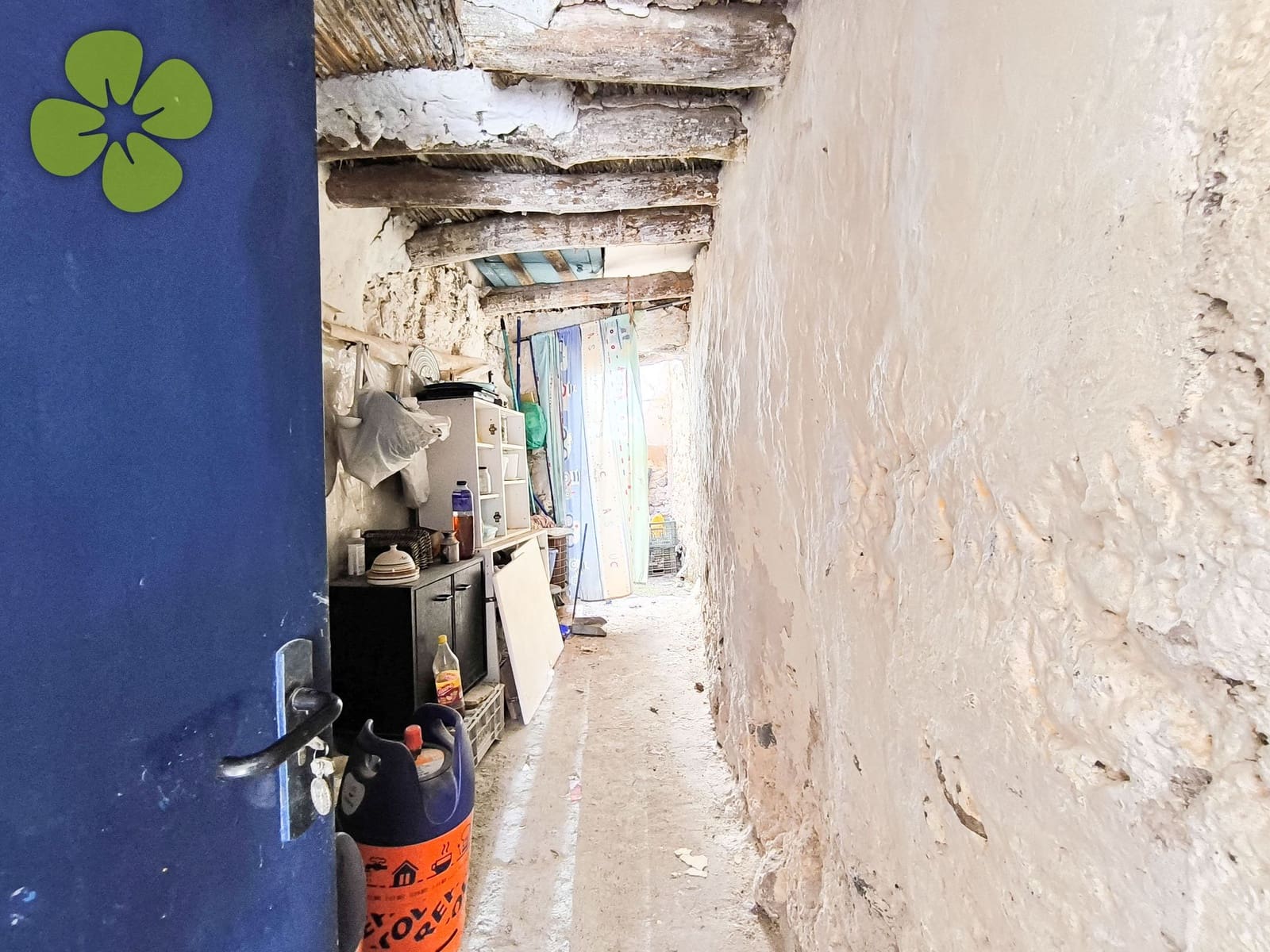 7 bedroom Finca/Country House for sale in Cantoria - € 199,999 (Ref: 9618216)