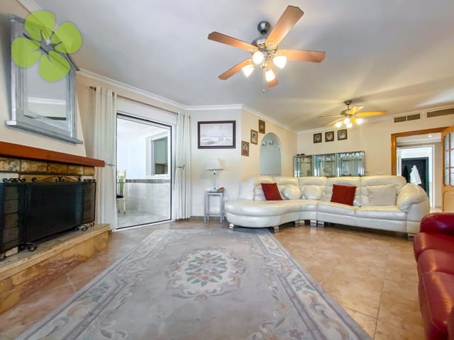 Chalet de 5 habitaciones en Arboleas en venta con piscina - 359.995 € (Ref: 9618217)