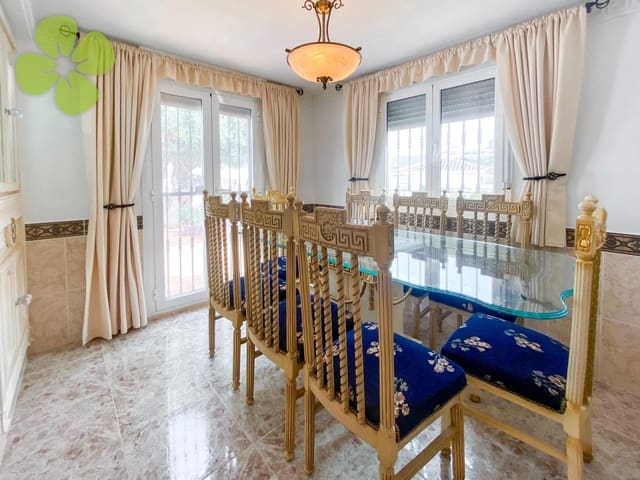 Chalet de 5 habitaciones en Arboleas en venta con piscina - 359.995 € (Ref: 9618217)