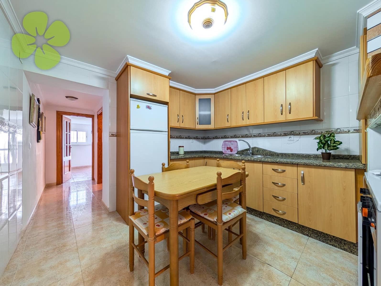 6 soveværelse Byhus til salg i Lijar - € 80.000 (Ref: 9618219)