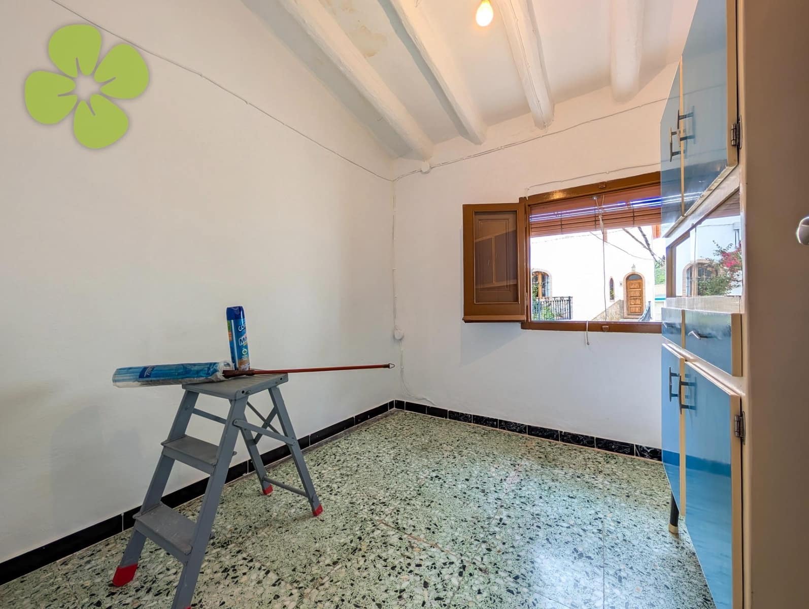 6 soveværelse Byhus til salg i Lijar - € 80.000 (Ref: 9618219)