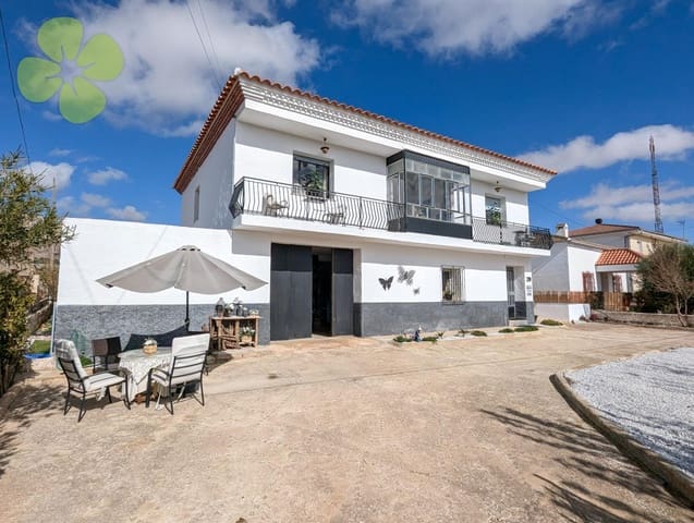 7 sovrum Hus till salu i Cúllar med pool - 149 000 € (Ref: 9618222)