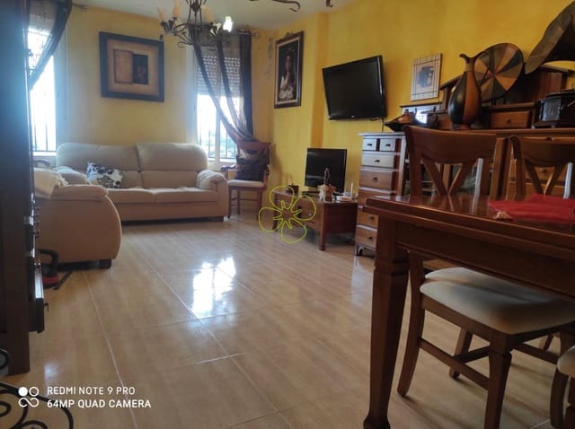 Apartamento de 3 habitaciones en Arboleas en venta - 103.000 € (Ref: 9618251)