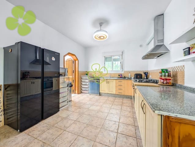 4 soveværelse Villa til salg i Líjar med swimmingpool - € 259.950 (Ref: 9618257)