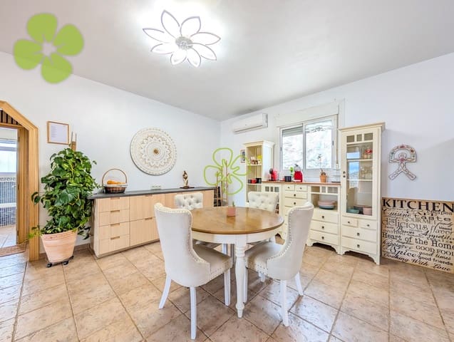 4 soveværelse Villa til salg i Líjar med swimmingpool - € 259.950 (Ref: 9618257)