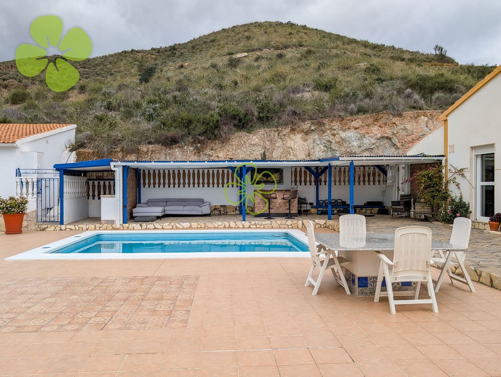 4 soveværelse Villa til salg i Lijar med swimmingpool - € 259.950 (Ref: 9618257)