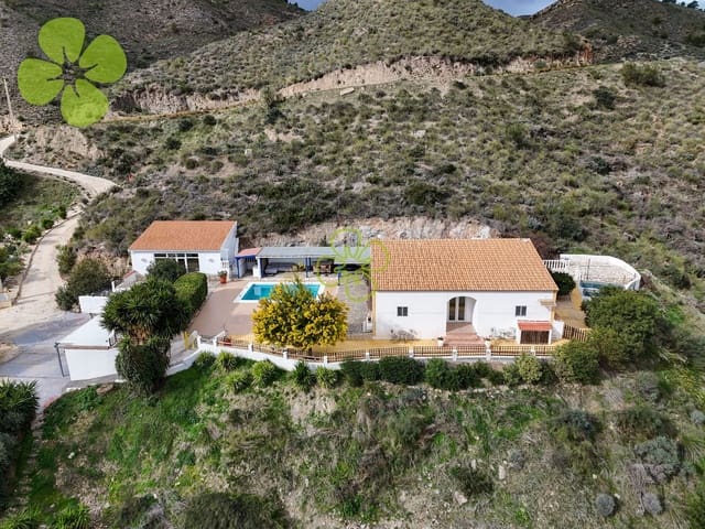 4 soveværelse Villa til salg i Líjar med swimmingpool - € 259.950 (Ref: 9618257)