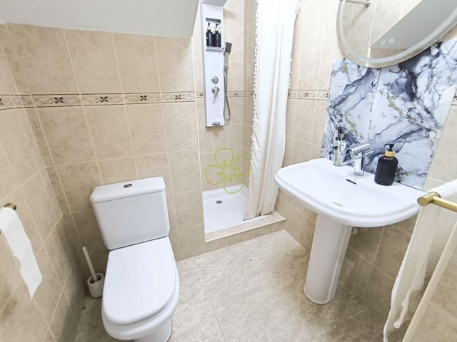 3 makuuhuone Huoneisto myytävänä paikassa Zurgena mukana uima-altaan - 139 950 € (Ref: 9618264)