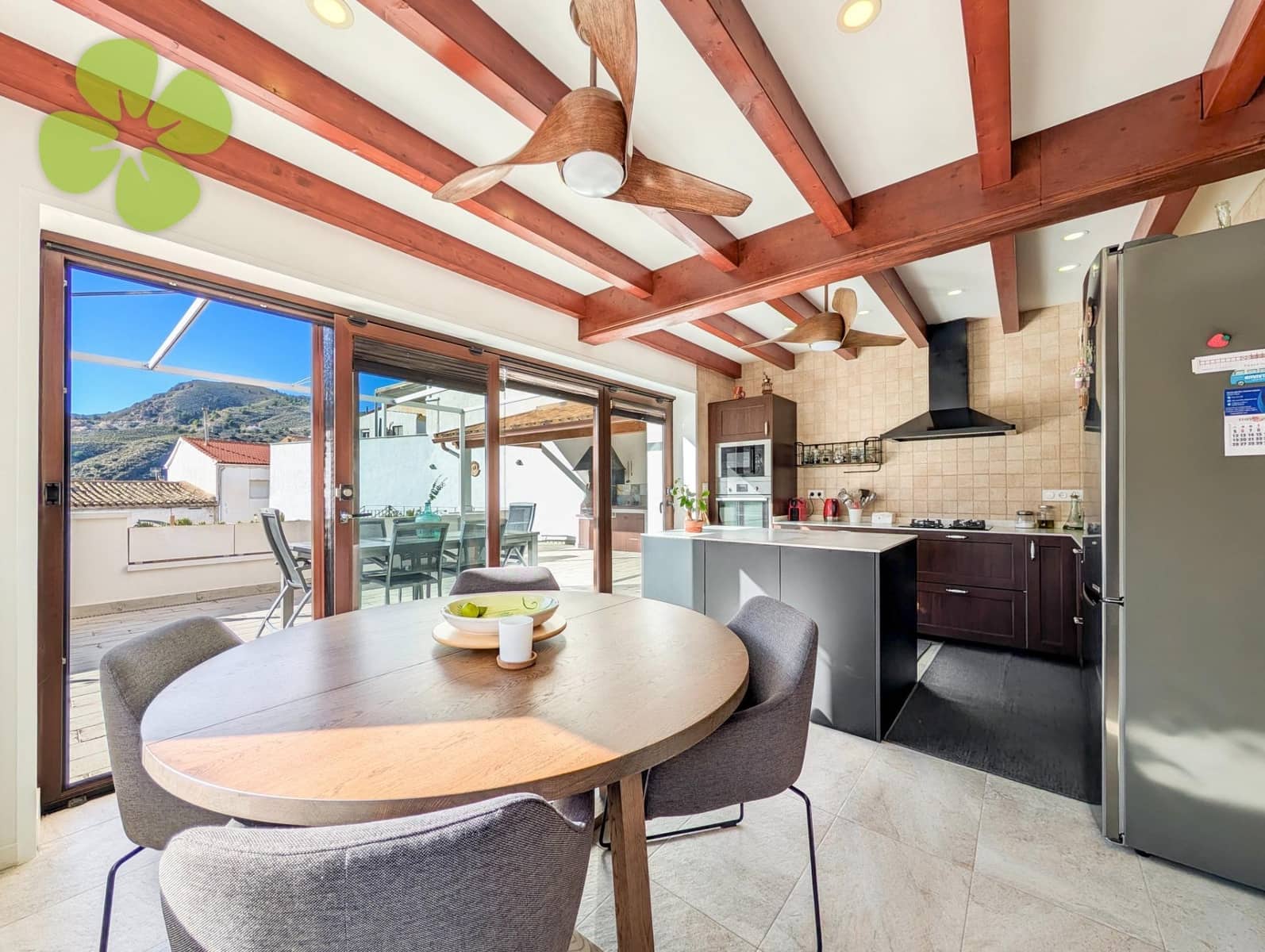 3 soveværelse Byhus til salg i Lijar med swimmingpool - € 219.000 (Ref: 9618267)