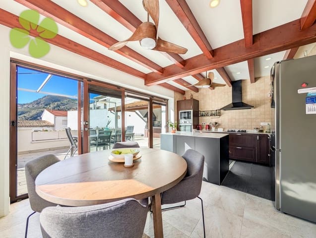 3 soveværelse Byhus til salg i Líjar med swimmingpool - € 219.000 (Ref: 9618267)