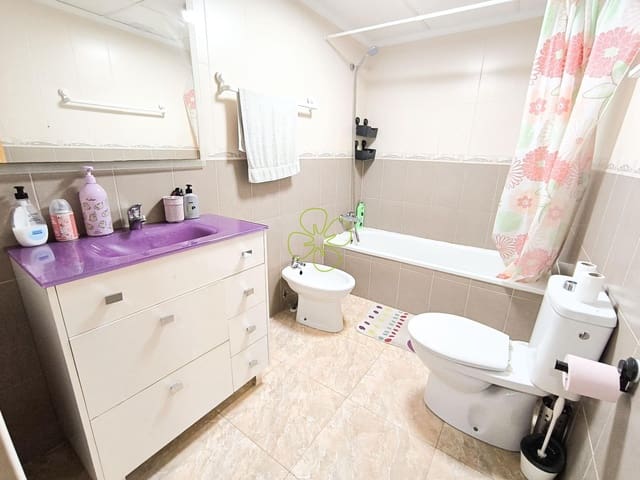 Apartamento de 3 habitaciones en Albox en venta - 115.000 € (Ref: 9618271)