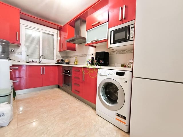 Apartamento de 3 habitaciones en Albox en venta - 115.000 € (Ref: 9618271)
