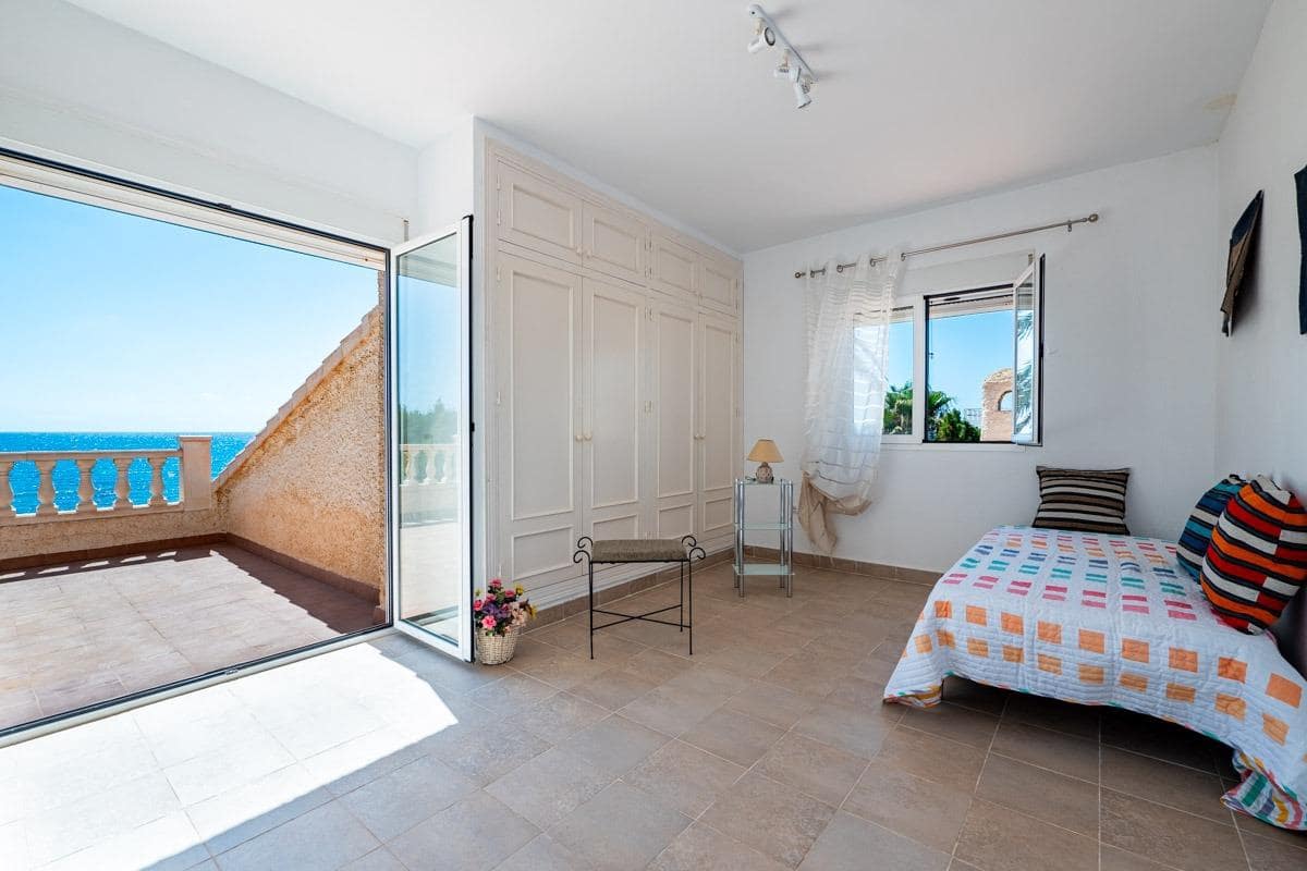 5 bedroom Villa for sale in Mojacar with pool - € 1,750,000 (Ref: 9618272)