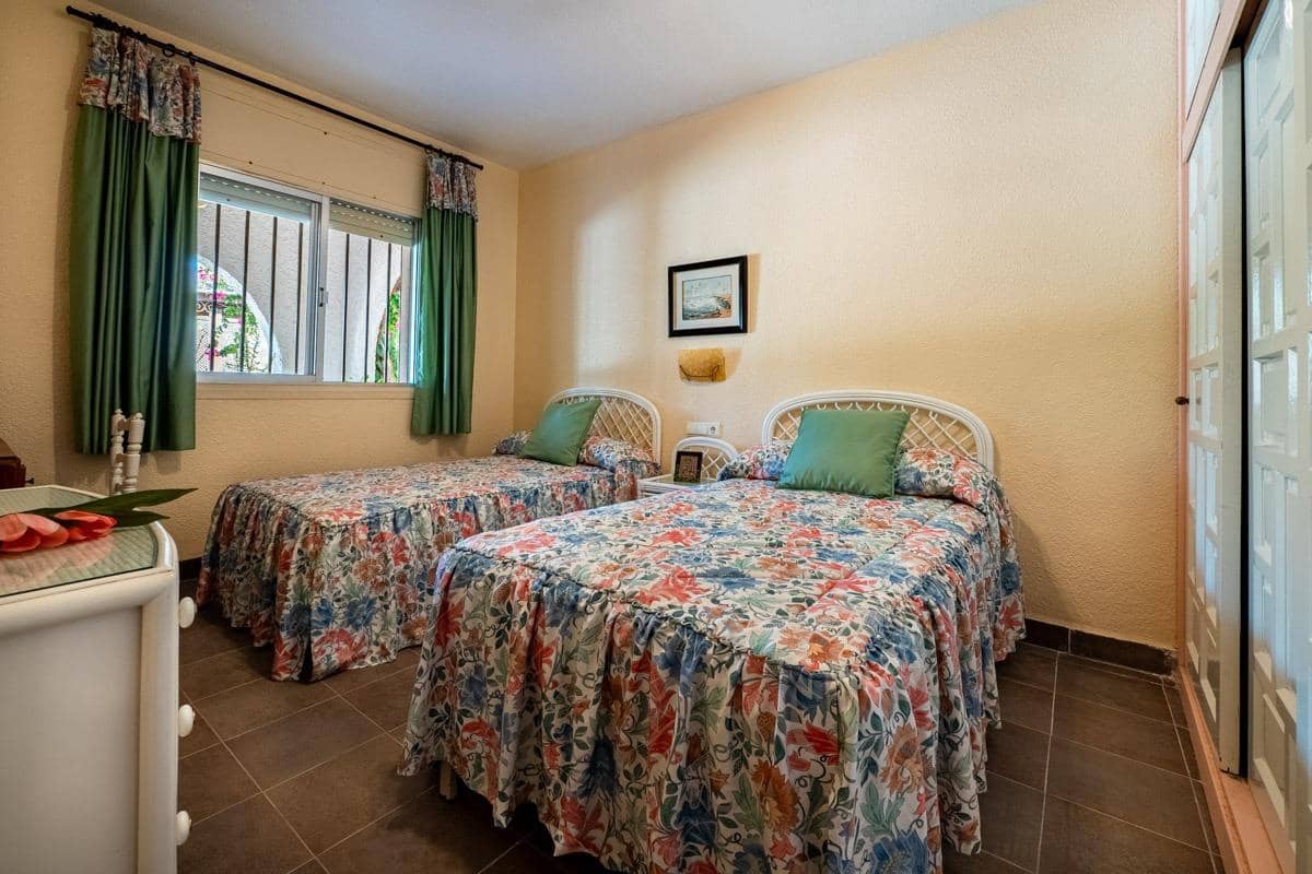 5 bedroom Villa for sale in Mojacar with pool - € 1,750,000 (Ref: 9618272)