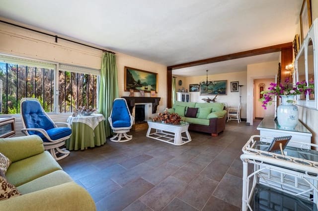 5 bedroom Villa for sale in Mojácar with pool - € 1,750,000 (Ref: 9618272)