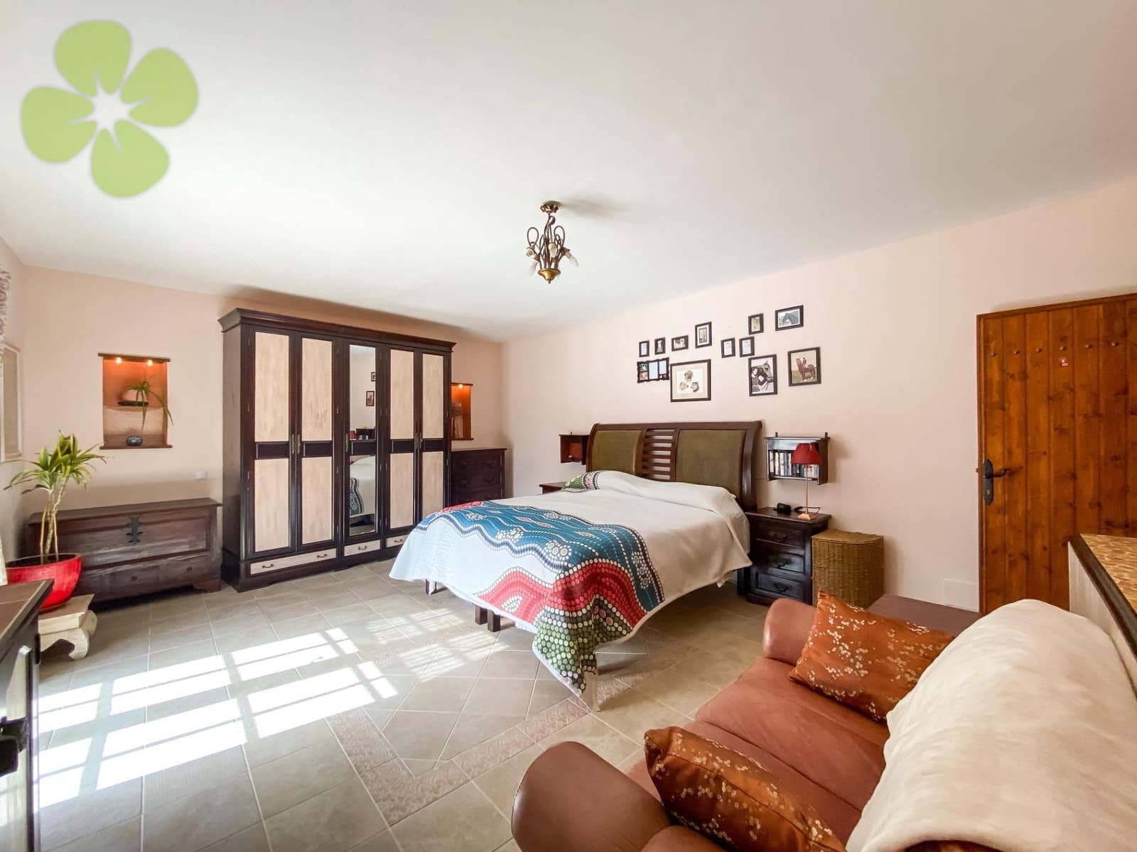 7 bedroom Finca/Country House for sale in Chirivel - € 279,995 (Ref: 9618281)