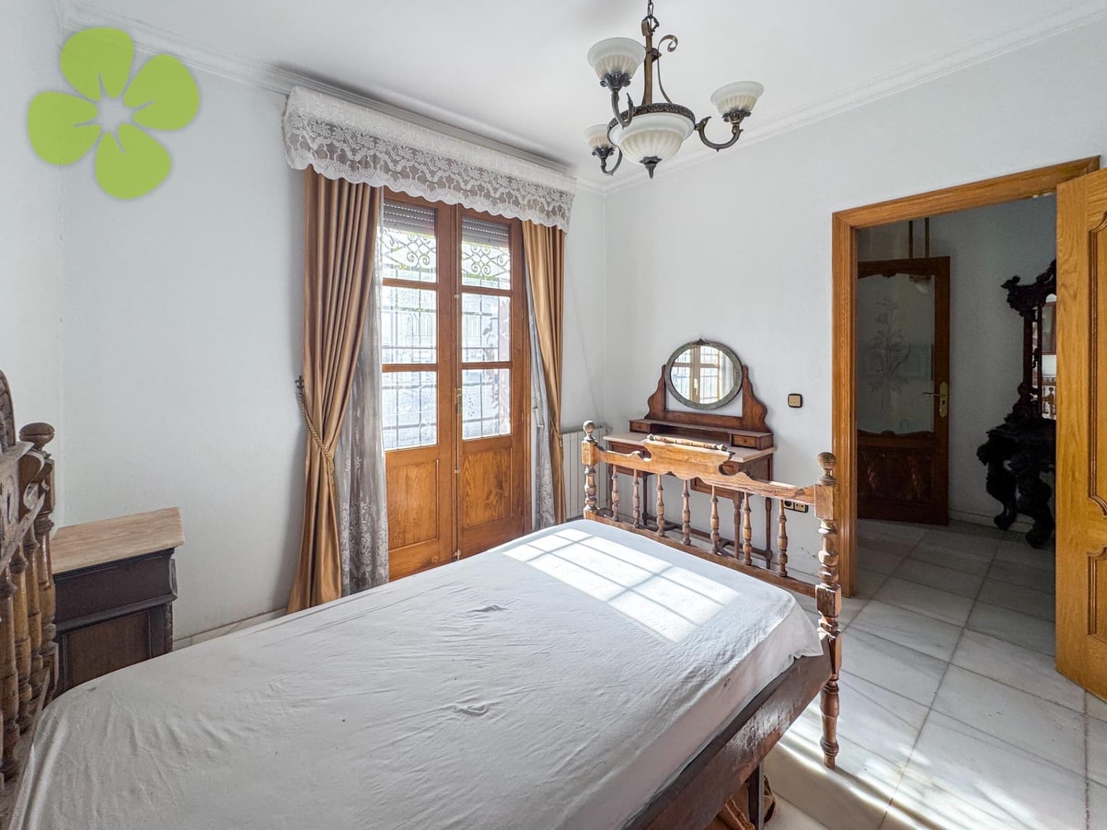 Casa de 6 habitaciones en Cantoria en venta - 205.000 € (Ref: 9618289)