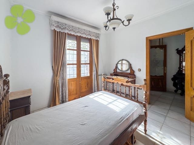 Casa de 6 habitaciones en Cantoria en venta - 205.000 € (Ref: 9618289)