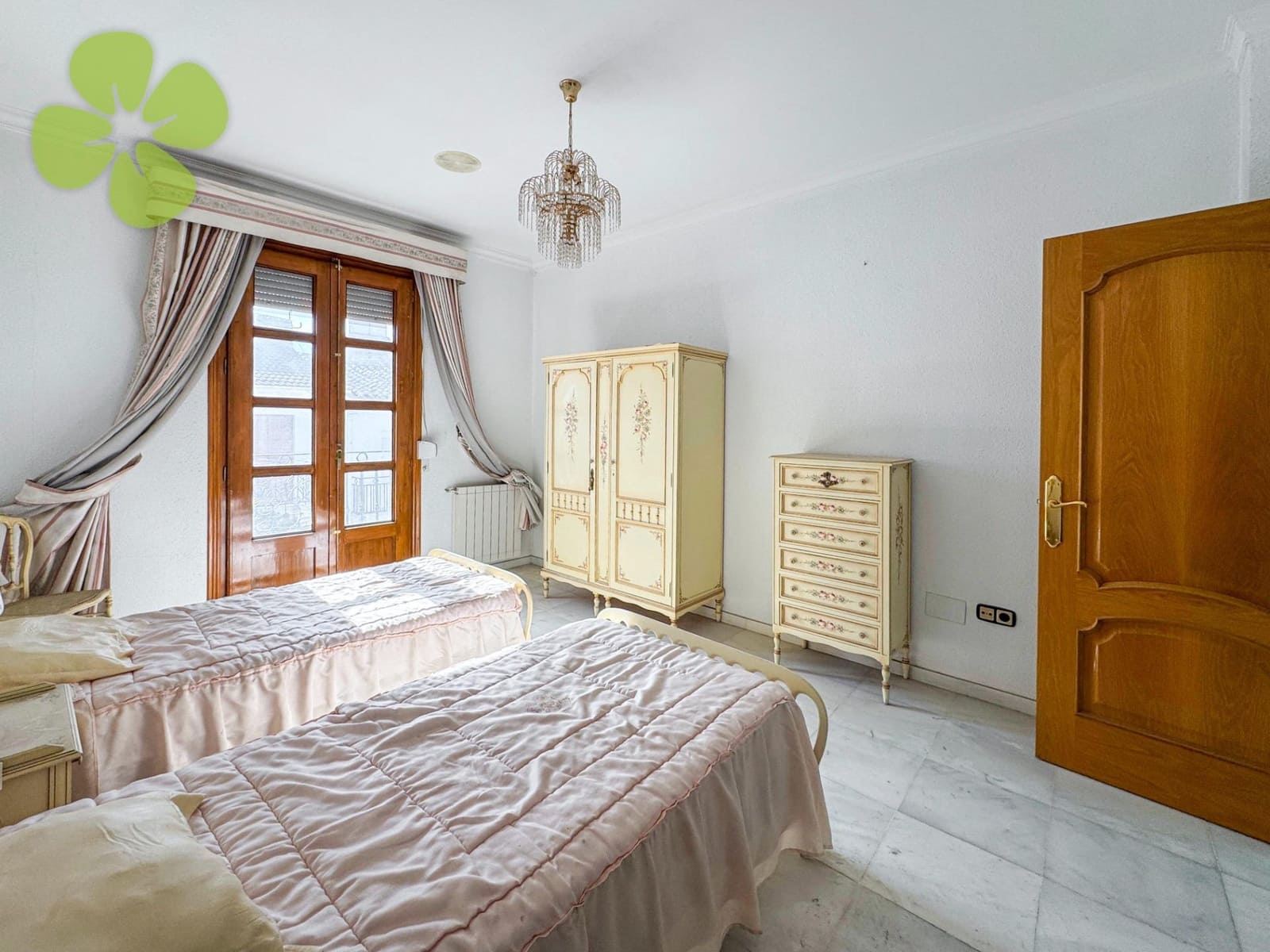 Casa de 6 habitaciones en Cantoria en venta - 205.000 € (Ref: 9618289)