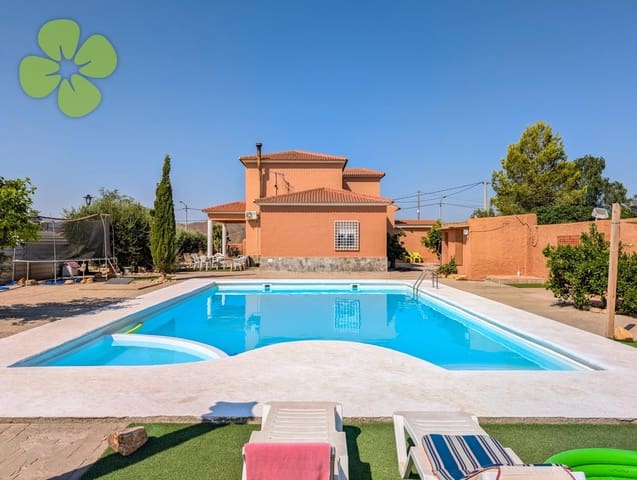 Chalet de 5 habitaciones en Albox en venta con piscina - 369.990 € (Ref: 9618297)