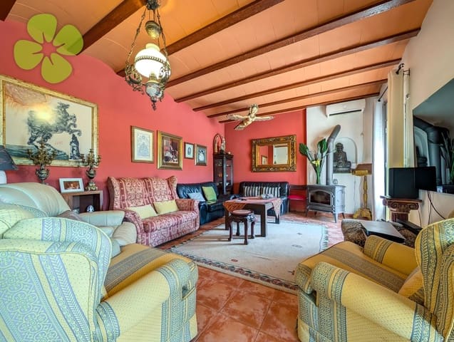 Chalet de 5 habitaciones en Albox en venta con piscina - 369.990 € (Ref: 9618297)