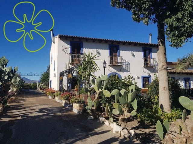 Finca/Casa Rural de 4 habitaciones en Lorca en venta - 315.000 € (Ref: 9618299)