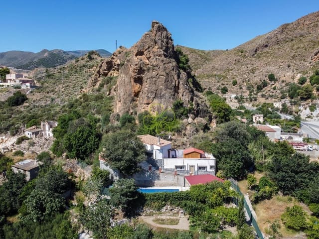 3 makuuhuone Maalaistalo myytävänä paikassa Macael mukana uima-altaan - 224 995 € (Ref: 9618307)