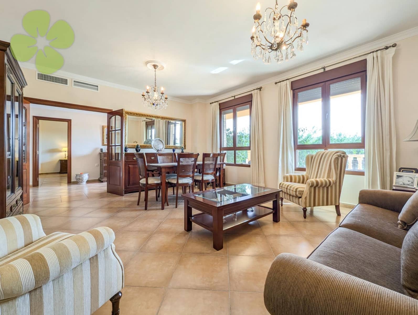 4 bedroom Villa for sale in Huercal-Overa - € 219,000 (Ref: 9618309)