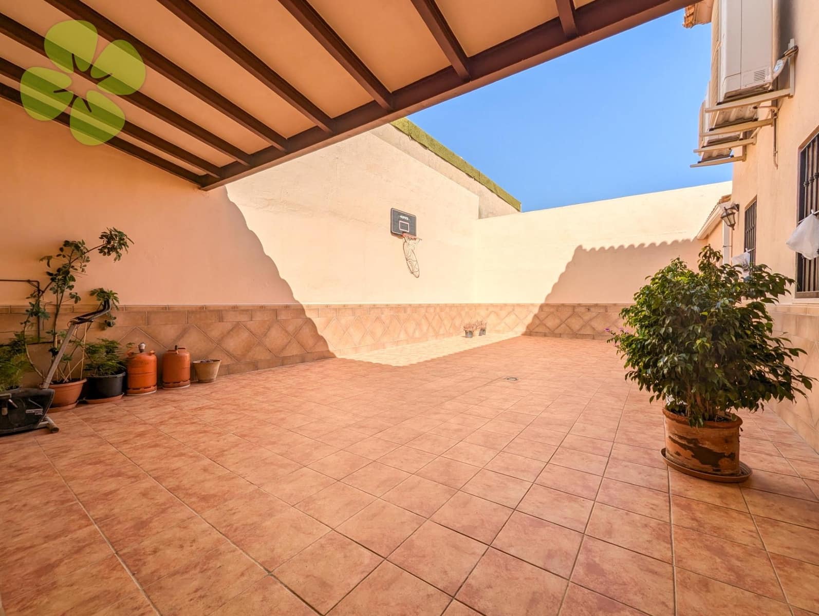 4 bedroom Villa for sale in Huercal-Overa - € 219,000 (Ref: 9618309)