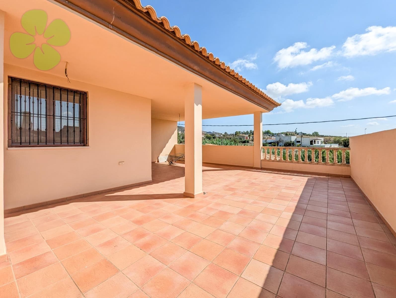 4 bedroom Villa for sale in Huercal-Overa - € 219,000 (Ref: 9618309)