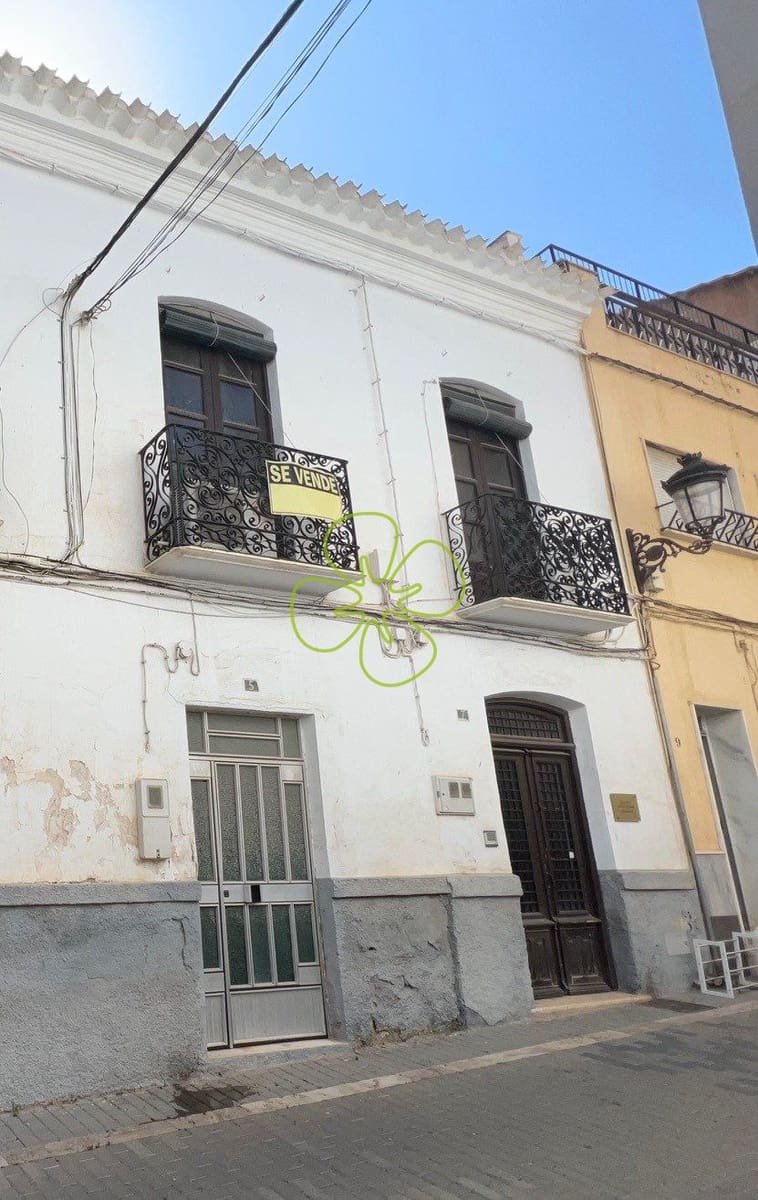 Casa de 4 habitaciones en Albox en venta - 179.000 € (Ref: 9618313)