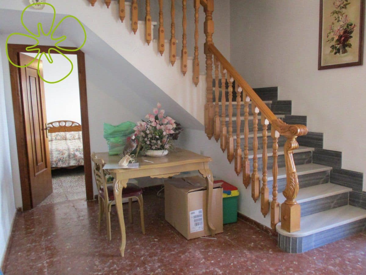 Casa de 7 habitaciones en Albox en venta - 126.500 € (Ref: 9618322)