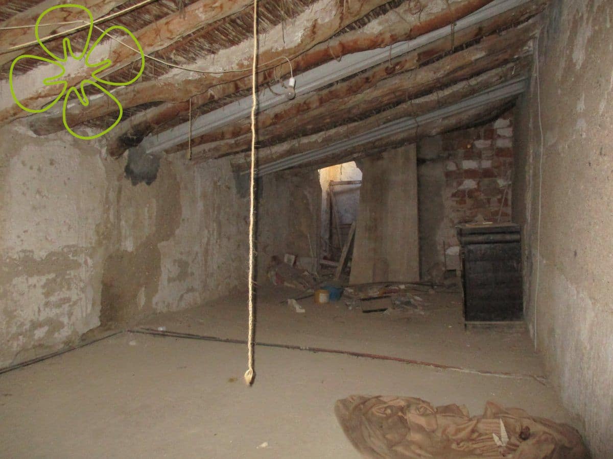 Casa de 7 habitaciones en Albox en venta - 126.500 € (Ref: 9618322)