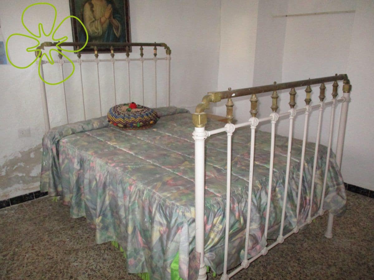 4 bedroom Finca/Country House for sale in Oria - € 125,000 (Ref: 9618324)