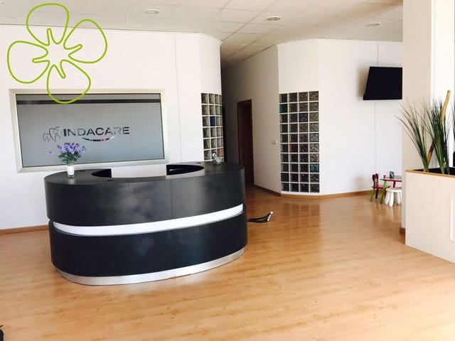 Kaupallinen myytävänä paikassa Zurgena - 90 000 € (Ref: 9618332)