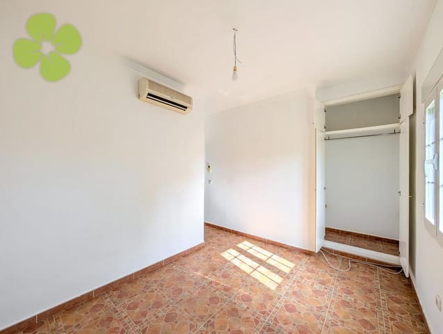 3 bedroom Villa for sale in Oria - € 80,000 (Ref: 9618333)