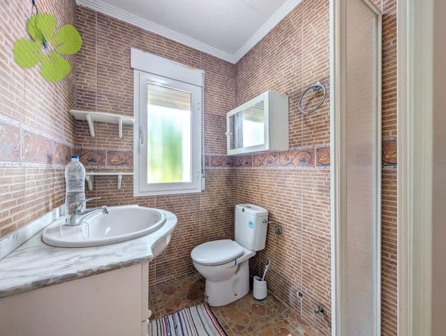 3 bedroom Villa for sale in Oria - € 80,000 (Ref: 9618333)