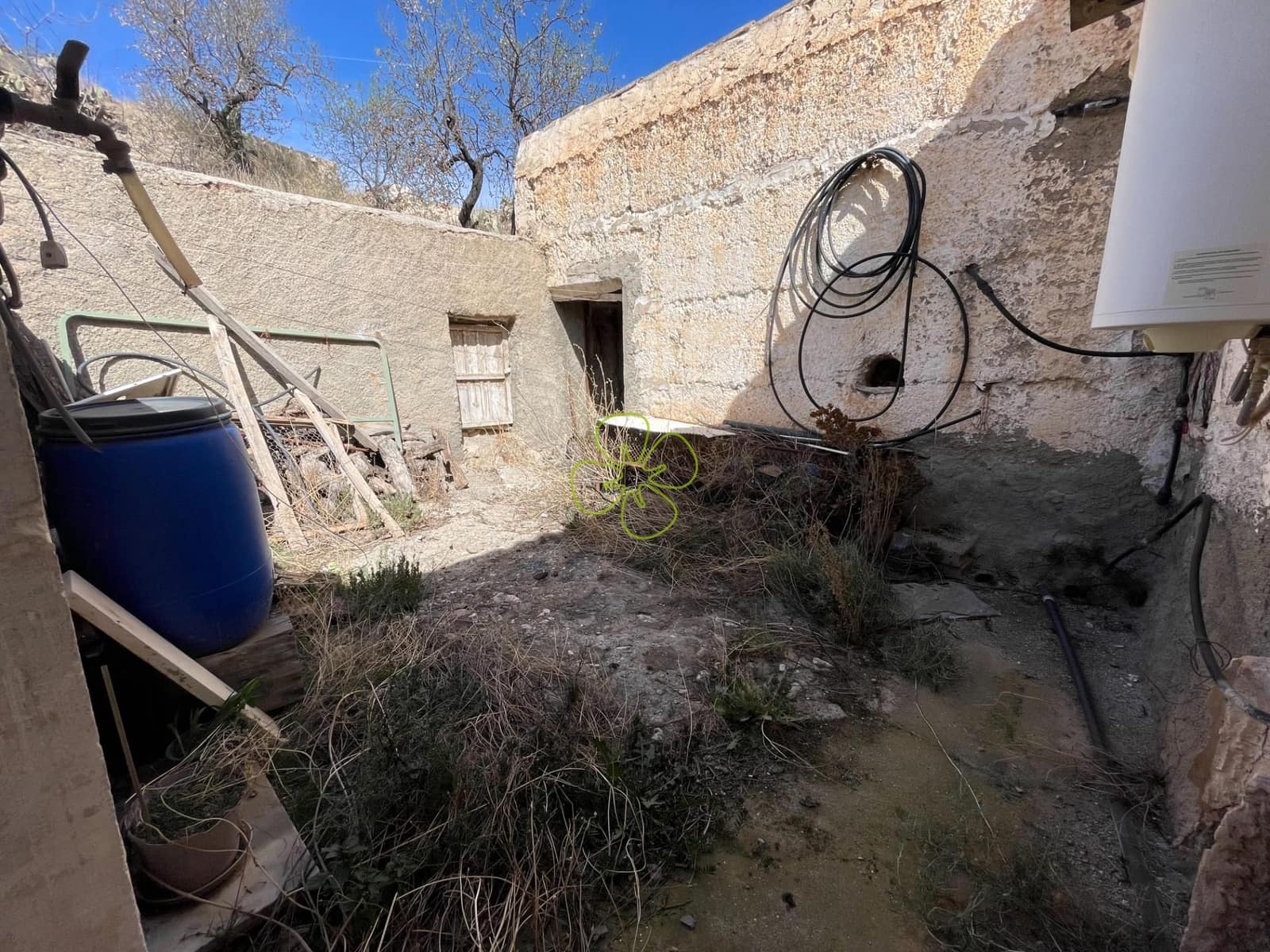 7 bedroom Finca/Country House for sale in Albox - € 80,000 (Ref: 9618334)