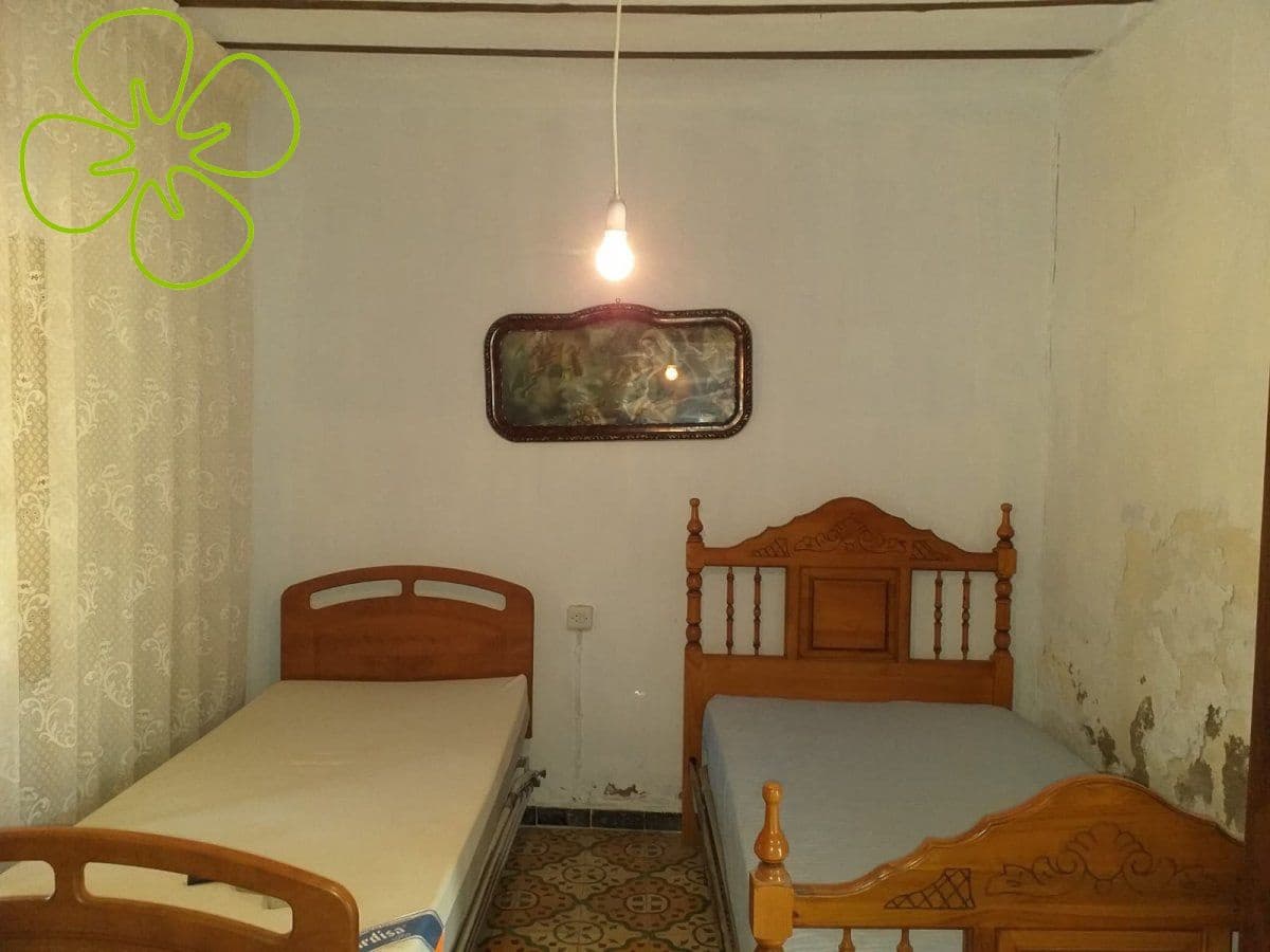 4 bedroom Finca/Country House for sale in Arboleas - € 75,000 (Ref: 9618337)