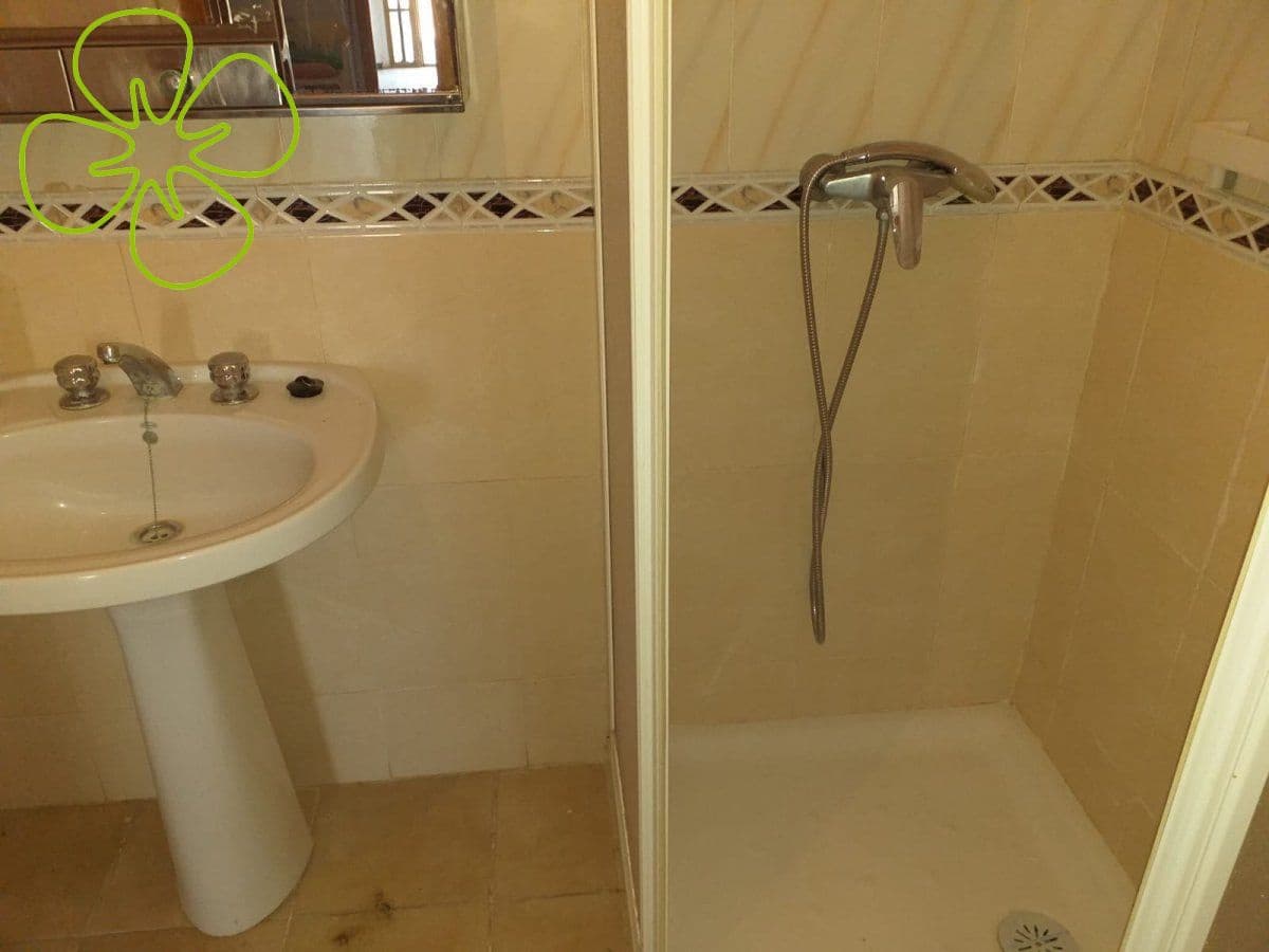 4 bedroom Finca/Country House for sale in Arboleas - € 75,000 (Ref: 9618337)