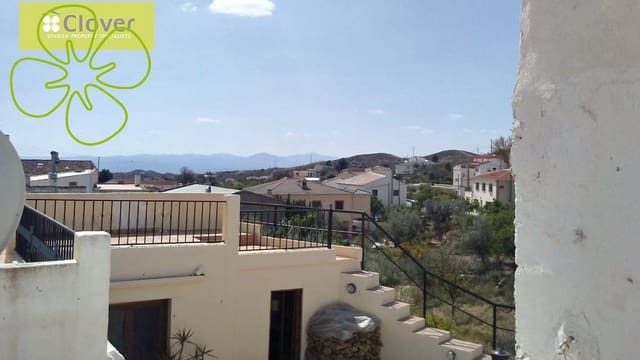 Casa de 4 habitaciones en Albox en venta - 52.000 € (Ref: 9618347)