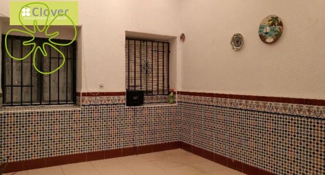 Casa de 4 habitaciones en Albox en venta - 52.000 € (Ref: 9618347)