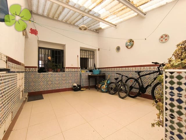 Casa de 4 habitaciones en Albox en venta - 52.000 € (Ref: 9618347)