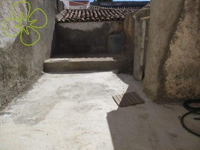 3 bedroom Finca/Country House for sale in Albox - € 50,000 (Ref: 9618348)