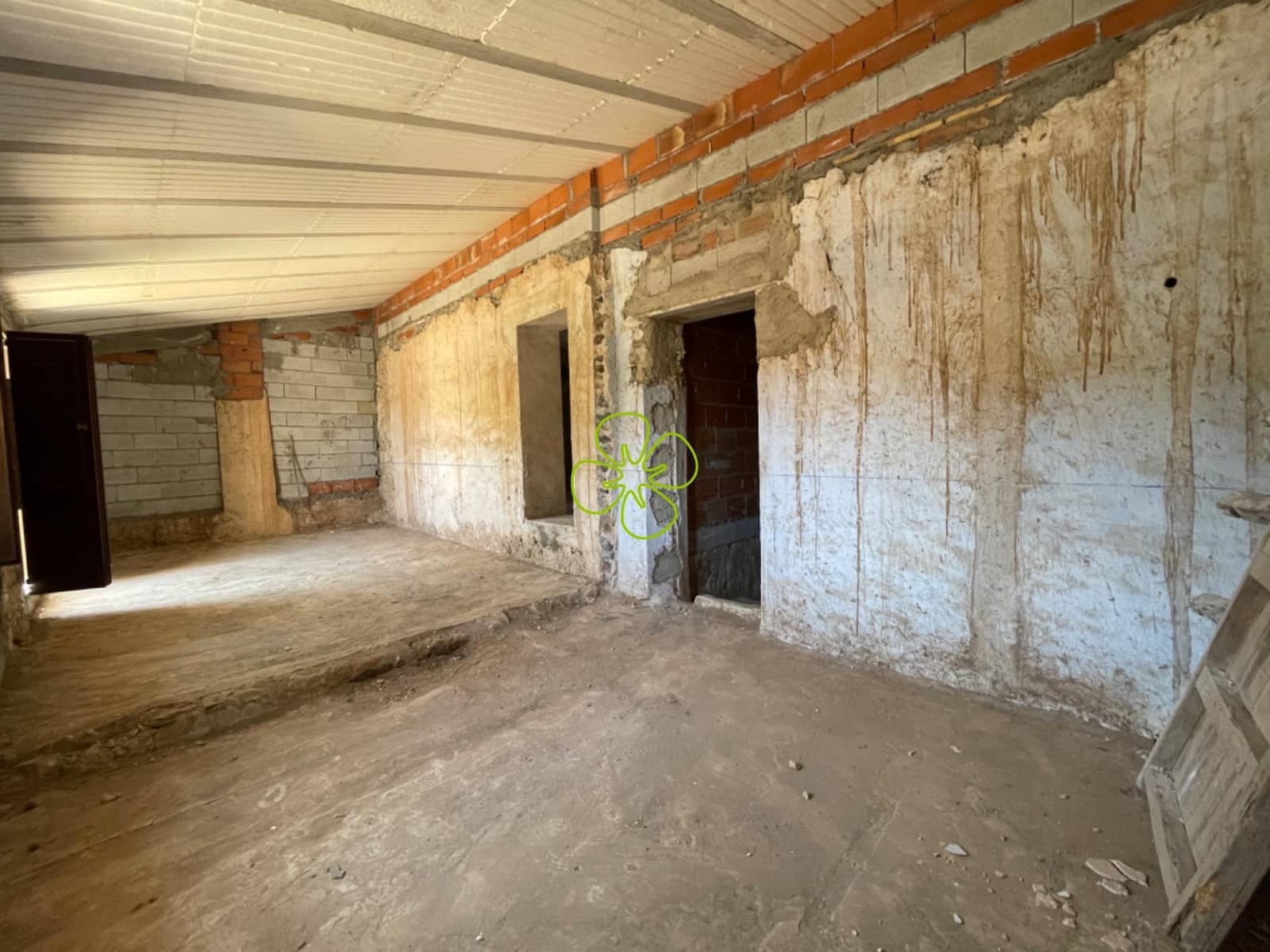 4 bedroom Finca/Country House for sale in Cantoria - € 49,995 (Ref: 9618349)