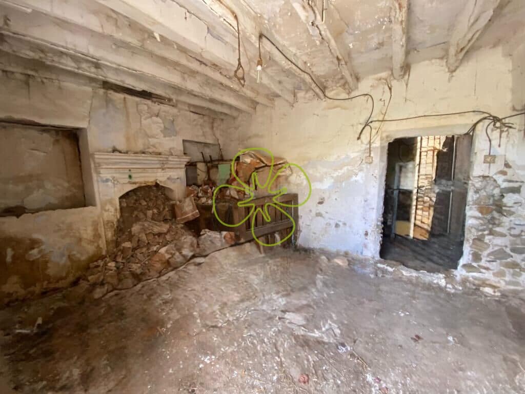 2 bedroom Finca/Country House for sale in Cantoria - € 23,000 (Ref: 9618354)