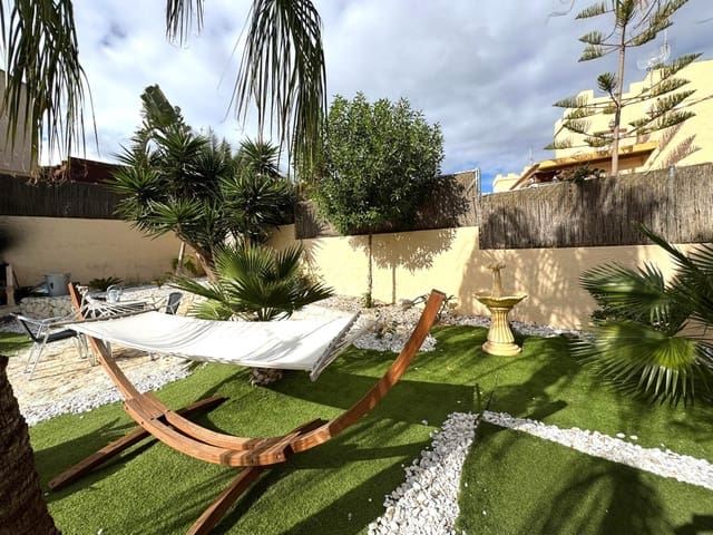 4 slaapkamer Villa te koop in Vera Ciudad, Vera met zwembad - € 375.500 (Ref: 9618355)