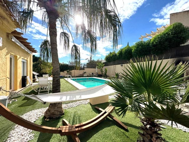 4 slaapkamer Villa te koop in Vera Ciudad, Vera met zwembad - € 375.500 (Ref: 9618355)